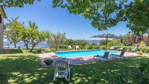 Villa Vista Del Lago 10