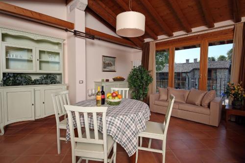 Apartamento Residence Borgo Mondragon