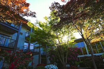 Hotel Valley River Inn