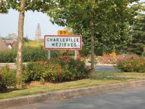 Bed & Breakfast C�t� Chambres