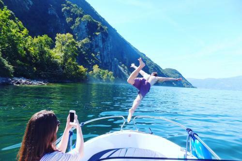 Unique Boat & Breakfast In Lake Maggiore