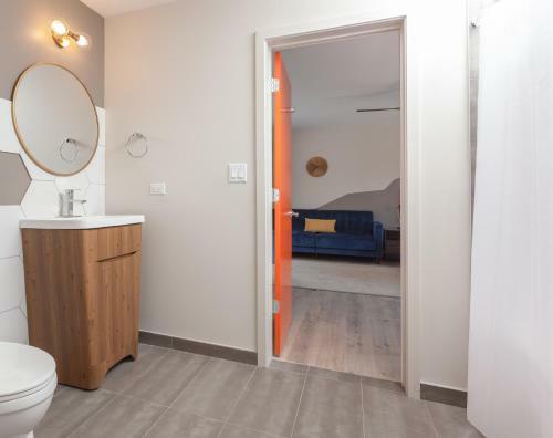 Hotel 4411 Inn & Suites