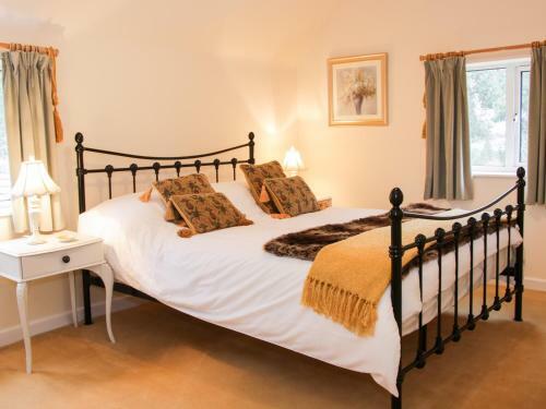 Cream Door Cottage, Kidderminster