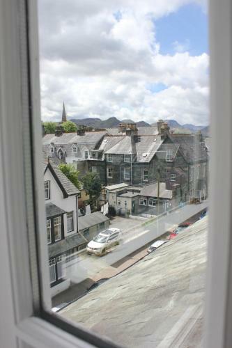 Hostal Pitcairn House