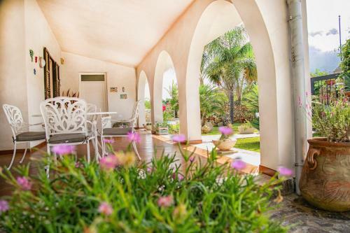 Villa Manzella Piscina Privata
