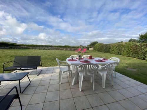 Maison Cl�der, 4 Pi�ces, 6 Personnes - Fr-1-625-2