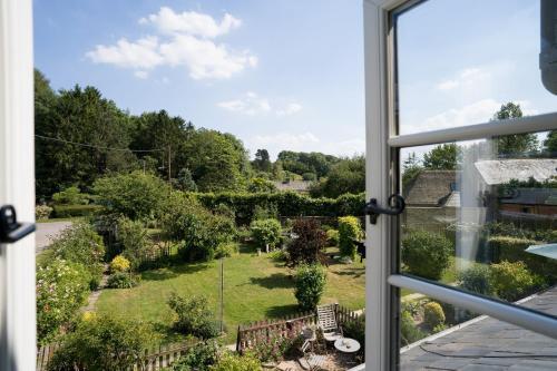 Stunning 2-bed Cottage In Fordwells
