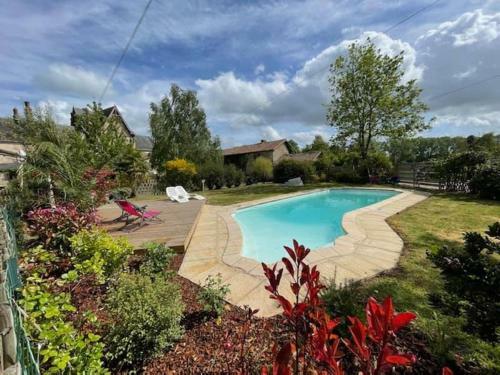 Quaint Holiday Home In Cless� With Garden