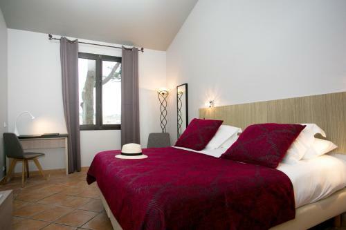 Hotel Le Relais Des Trois Mas