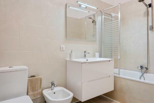 Apartamento Luni Mare Bright Terrace Flat With Parking
