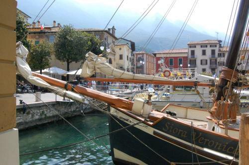 Casella's Apartments