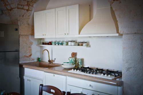 Trulli Laetitia