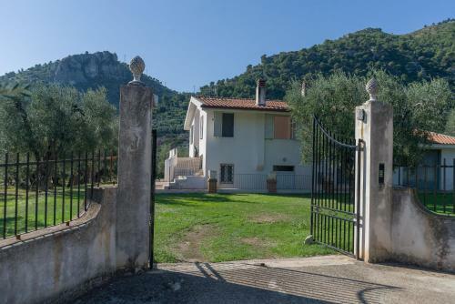 Villa Degli Ulivi