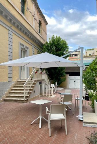 Hostal Euvodia Luxury Rooms