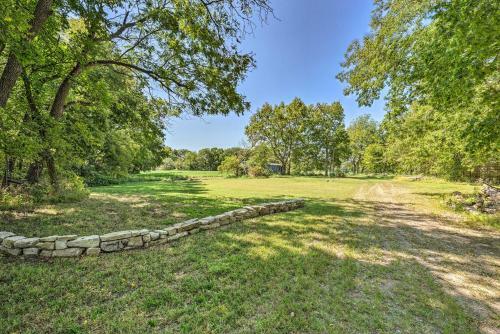 Private Chase County Cabin On Middle Creek!