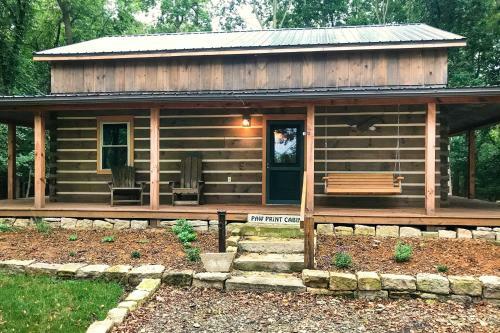 Private Chase County Cabin On Middle Creek!