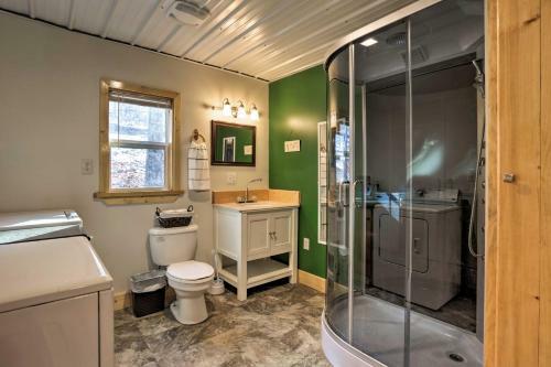 Beattyville Cabin With Decks-by Red River Gorge!