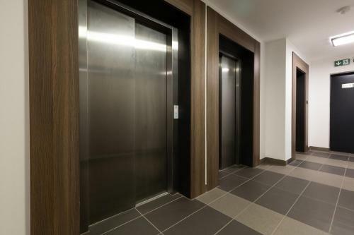Metro P?ocka Exquisite Apartment By Renters