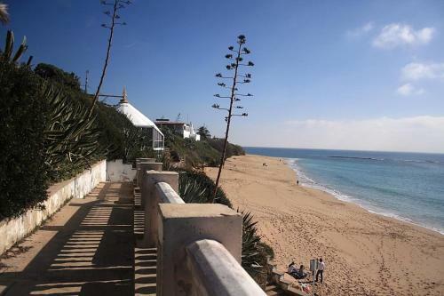 Apartamentos Vacacionales Ca�os De Meca