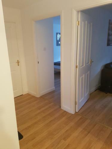 Livingston Contractor And Business Apartment