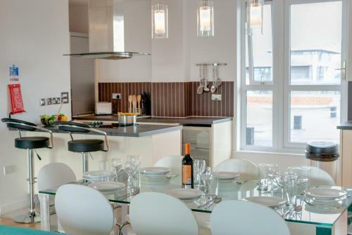 Book A Base Apartments - Duke Street