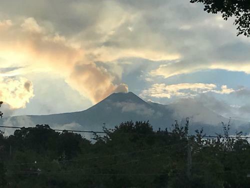 Hostal Il Nido Delle Aquile Dell'etna