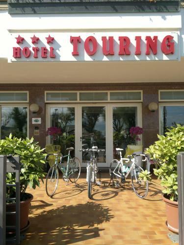 Hotel Touring