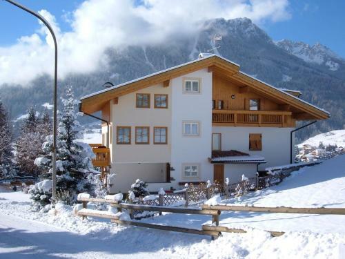 Hostal Garni Sayonara