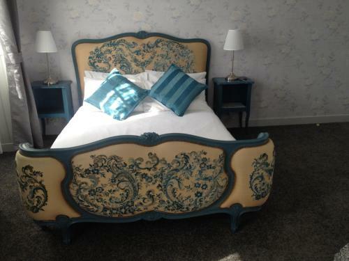 Hostal Le Petit Dragon Rouge