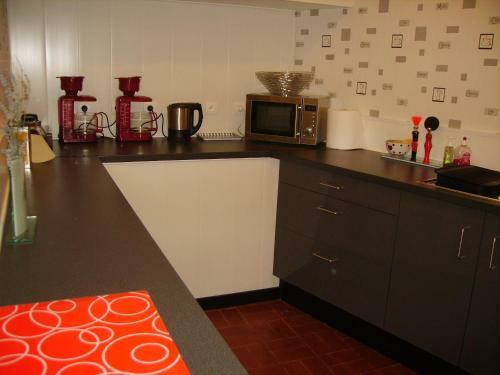 Hostal Le Petit Dragon Rouge