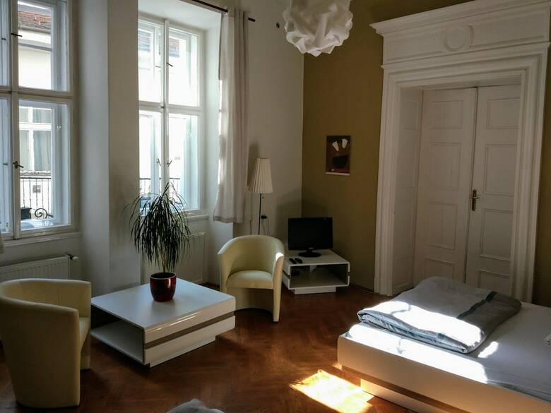 Apartments T�nsk� 7
