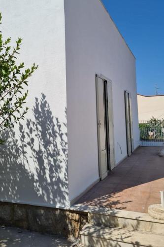 Holiday Home, Mondello