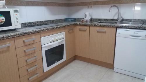 Apartamento Jardines Del Litoral Momas Homes