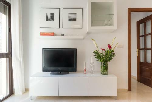 Col�n12 Urban Apartment