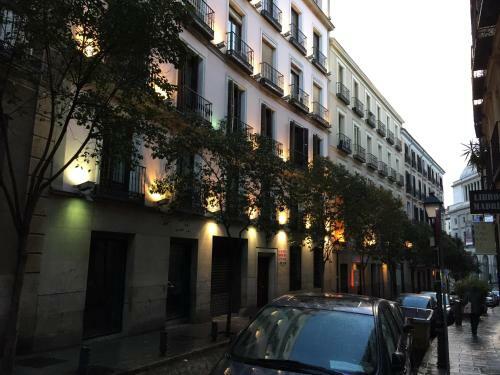 Hostal Ch Otello Rooms - Madrid