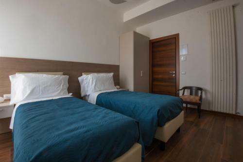 Hostal Enjoy Milano Skyline