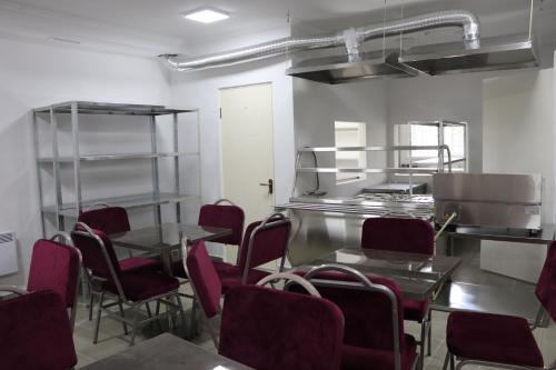 Hostal Issyk - Kol Hotel