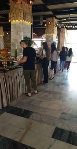 Sadeer Palace Hotel & Motel