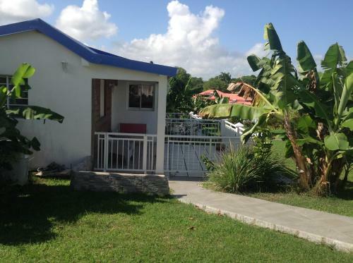 Hostal Bungalow D?�les Janky M