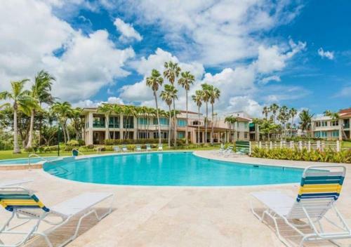 Waterview 2br Plus + 3 Baths Villa Nurlan - Dorado