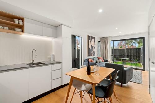 Wanaka Riverside - Albert Town Holiday Home