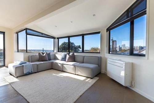 High-end 2br House - Skytower View- Nr Ponsonby Rd