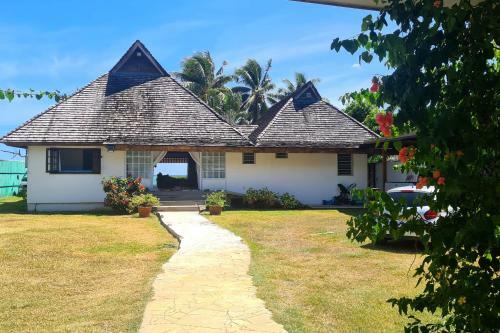 Villa Naki