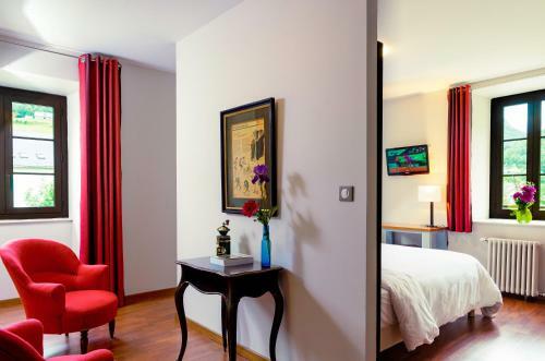 Hotel Logis H�tel La Br�che De Roland