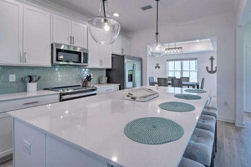 Orange Beach Home With Deck And Wolf Bay Views!