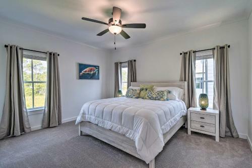 Orange Beach Home With Deck And Wolf Bay Views!