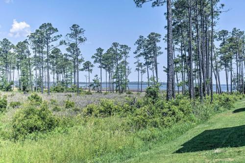 Orange Beach Home With Deck And Wolf Bay Views!