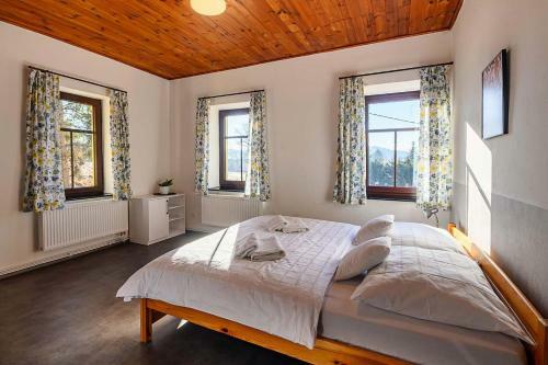 Hostal Chalupa K?enov 62