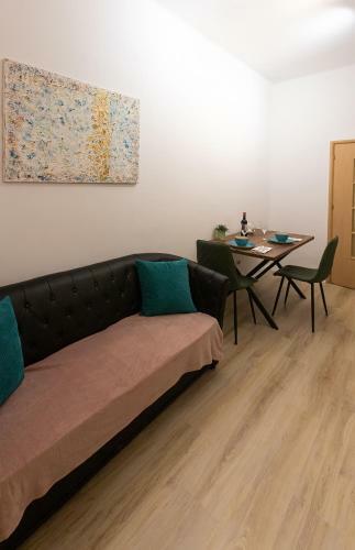 10 Min Walk From The Stadium Apartment