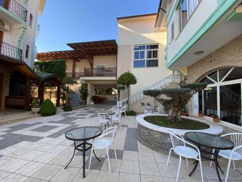 Hotel Kompleksi Jakaj